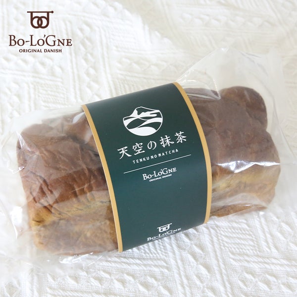 クワトロ天空の抹茶デニッシュパン